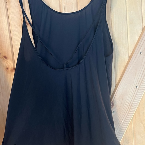 Lulu lemon tank size 8 - Picture 2 of 2